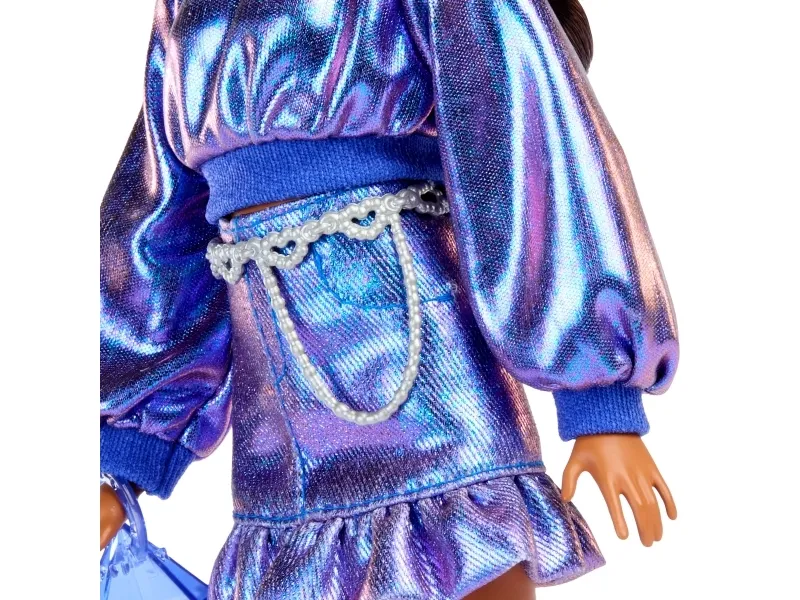 Barbie® Deluxe Style-Modepuppe Blaues Sweat