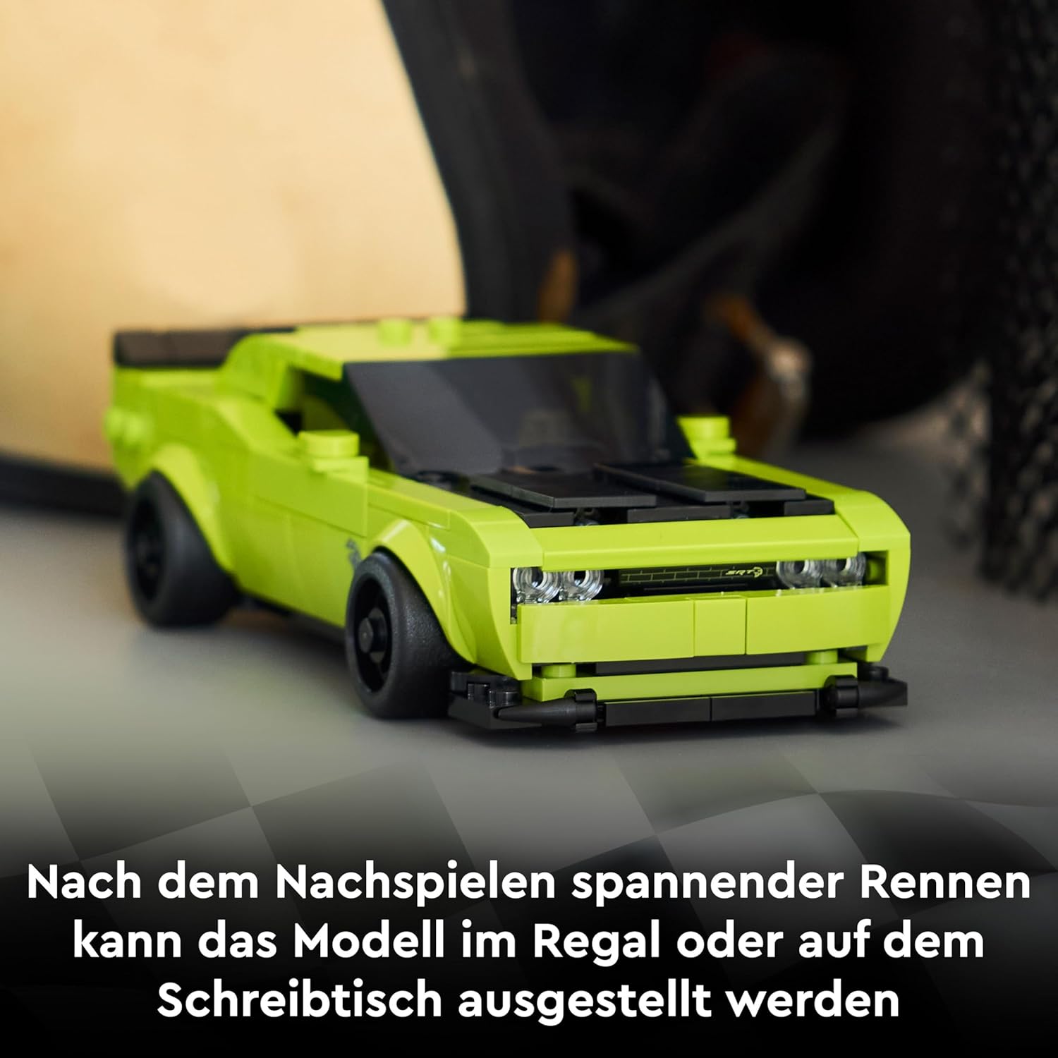 LEGO Speed Champions 77237 Dodge Challenger SRT Hellcat gelbes Muscle-Car mit Rennfahrer-Minifigur