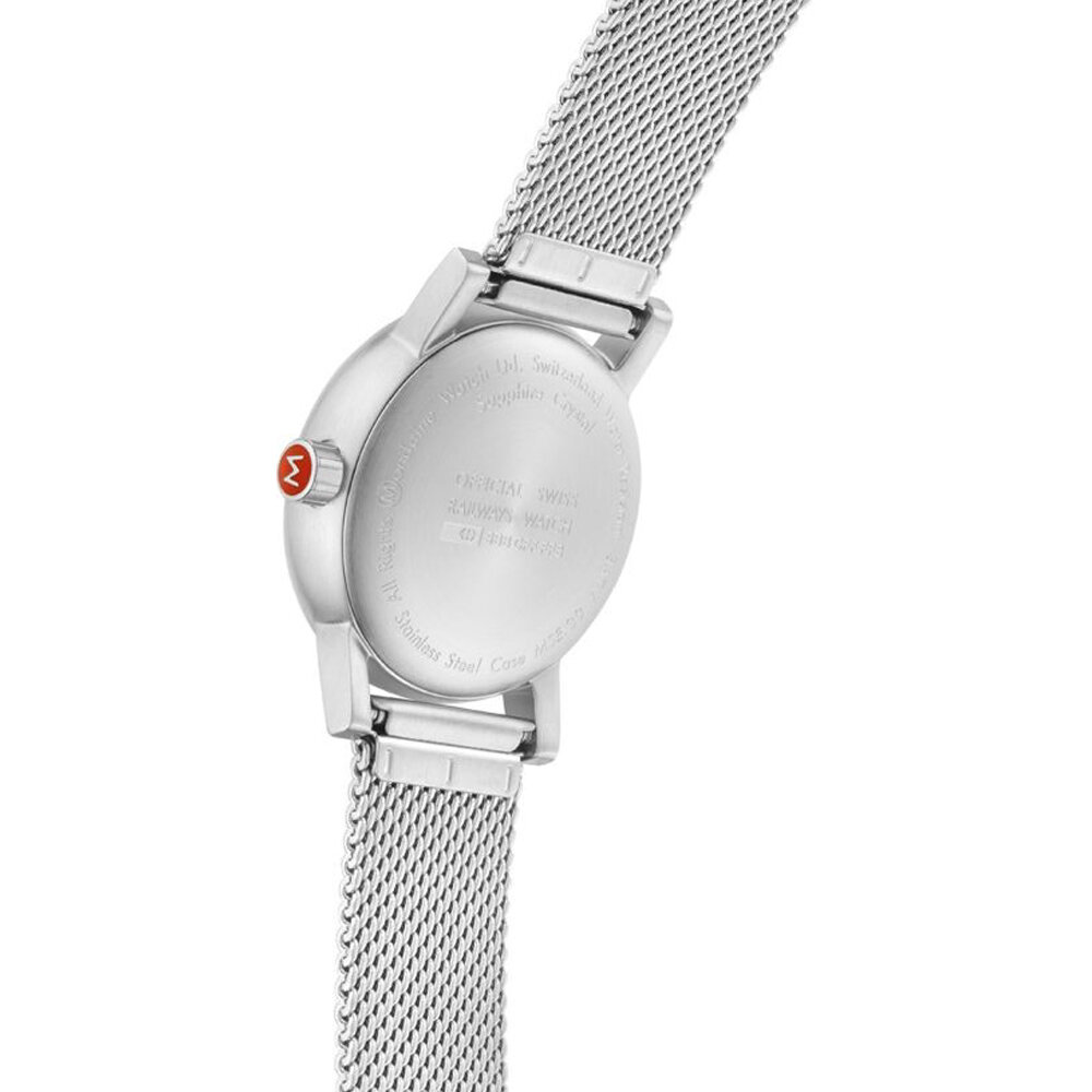 Mondaine evo2 316L Stainless steel Wiße MSE.30210.SM Armbanduhr, Arm, Körperteil, Person