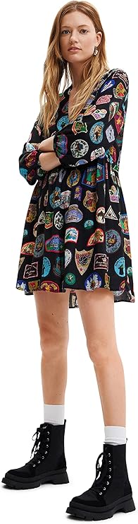 Bekleidung, Mantel, Person, Kleid