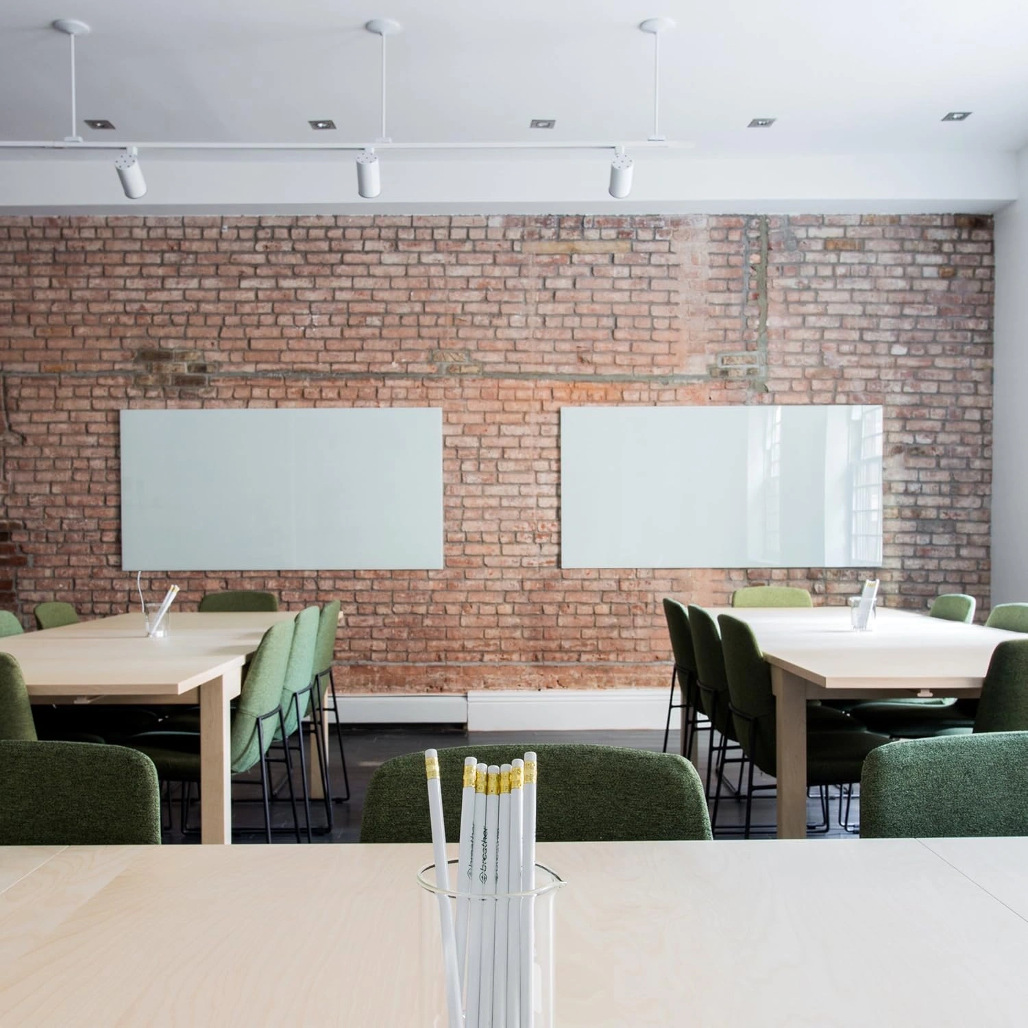 VIESTA® H450GW Infrarotheizung Glas Wandheizung 450 W – Infrarot Heizpaneel für Wandmontage, Weiß