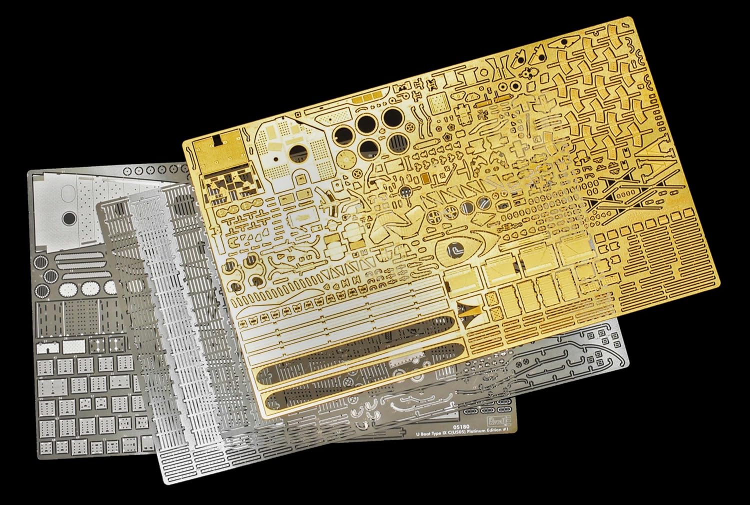 Revell 05180 RMS Titanic Modellbausatz im Maßstab 1:700 mit detailgetreuem Rumpf und Aufbauten