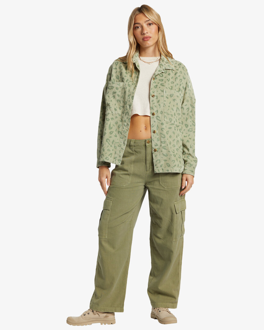 Bekleidung, Mantel, Pullover, Hosen, Person