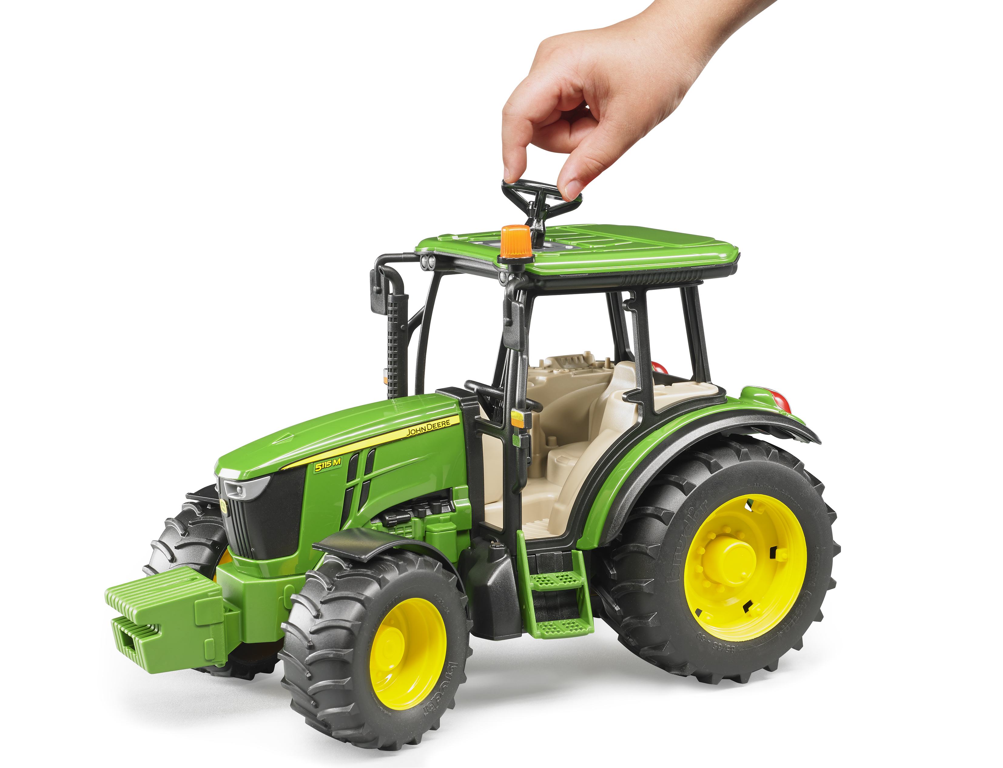 BRUDER 02106 - John Deere 5115 M - Bild 3