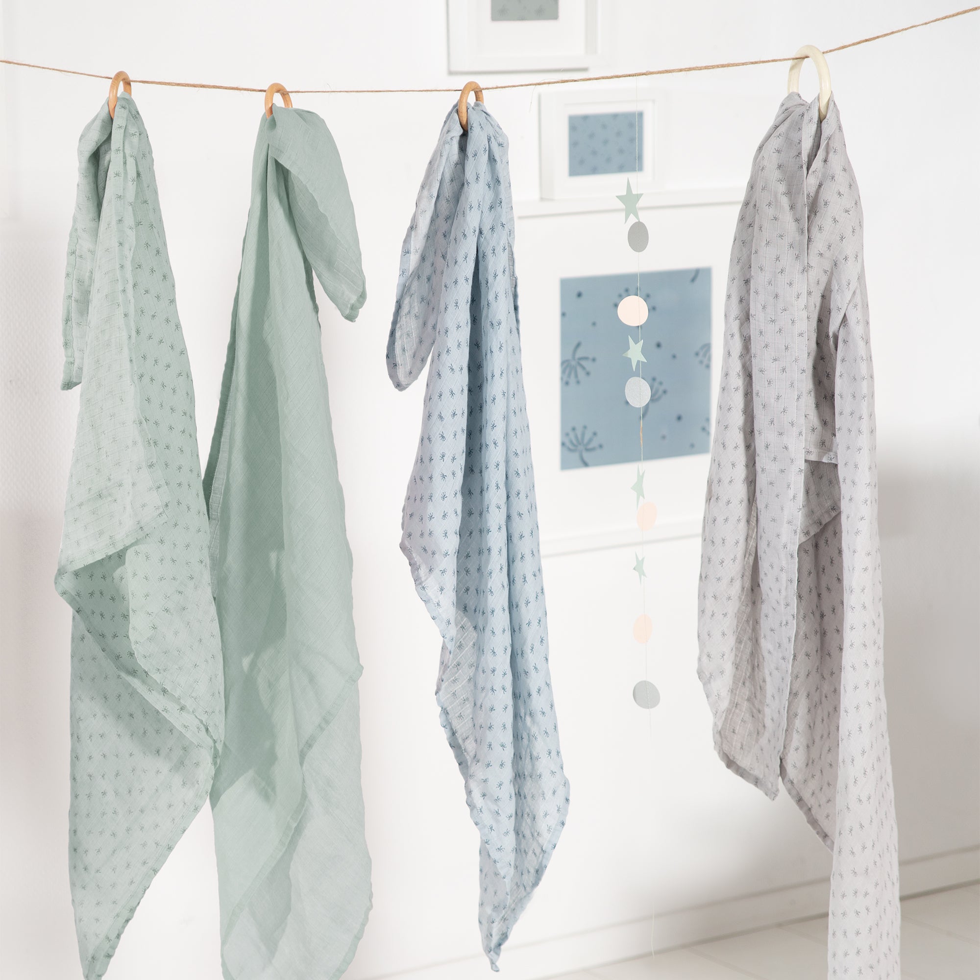 Roba 306130G240 2er Puck-/ Stilltuch Lil Planet grün frosty green – Krabbeldecken - Produktbild 3