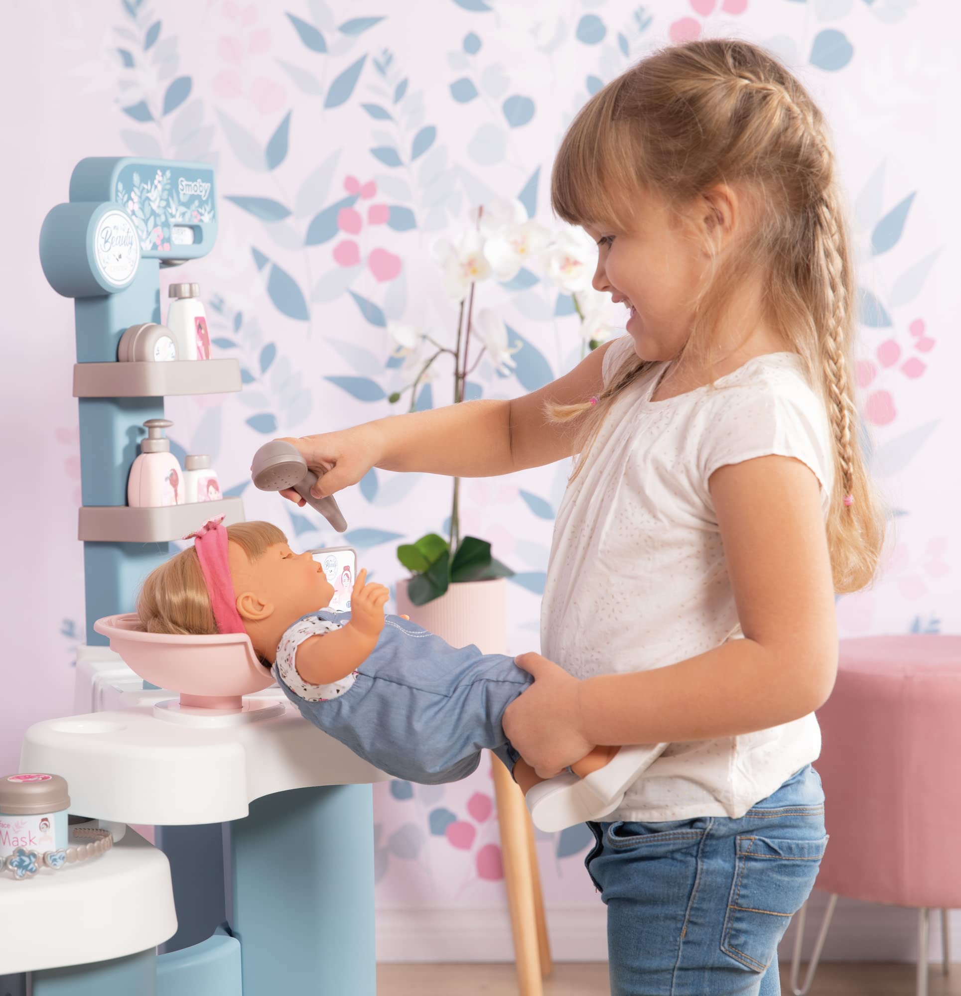 Smoby My Beauty Center Spielset: Friseur-, Make-up- und Verkaufsstation mit 32 Zubehörteilen Fen, UV-Lampe, Kosmetik, Kasse, ab 3 Jahren, Person, Kind, Weiblich, Mädchen, Leute