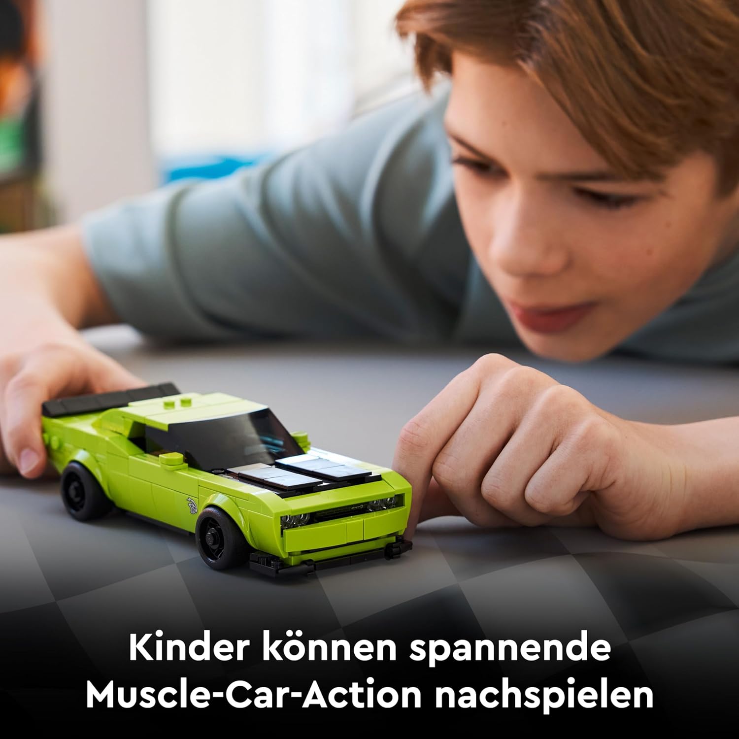 LEGO Speed Champions 77237 Dodge Challenger SRT Hellcat gelbes Muscle-Car mit Rennfahrer-Minifigur