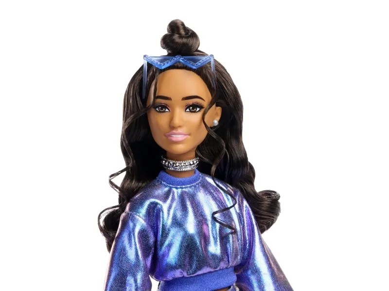 Barbie® Deluxe Style-Modepuppe Blaues Sweat