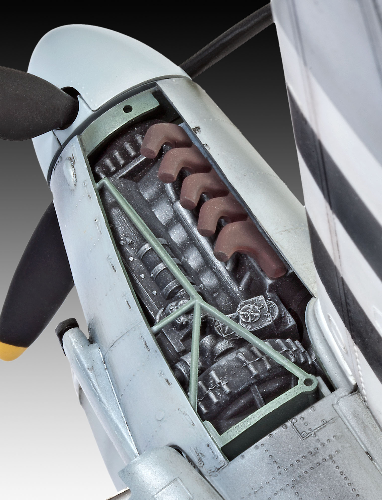 Revell 04758 De Havilland Mosquito Mk.IV Modellbausatz Maschine