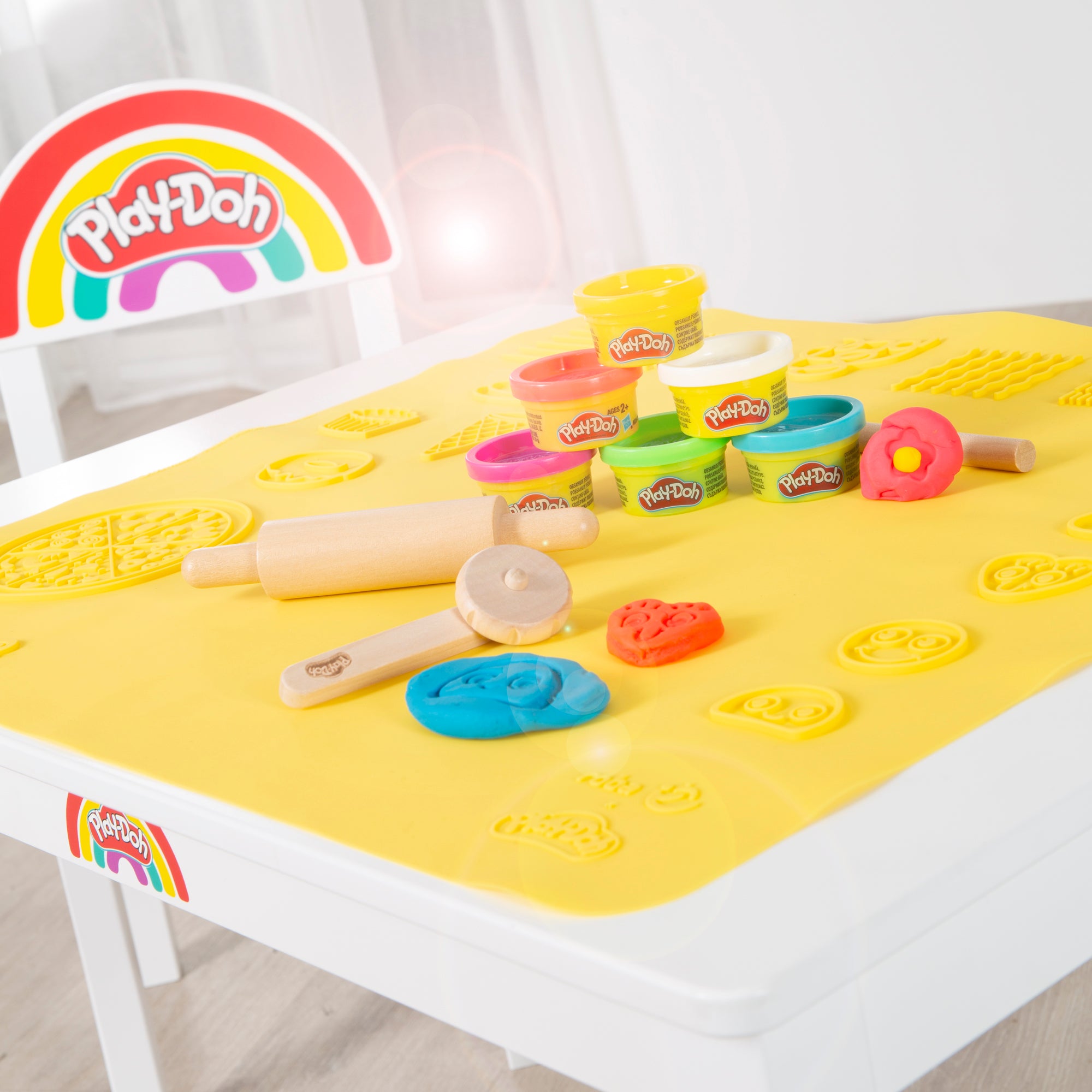 Roba 450016PD1ZU Sitzgruppen-Set roba x Play-Doh weiß – Spielmöbel - Produktbild 3
