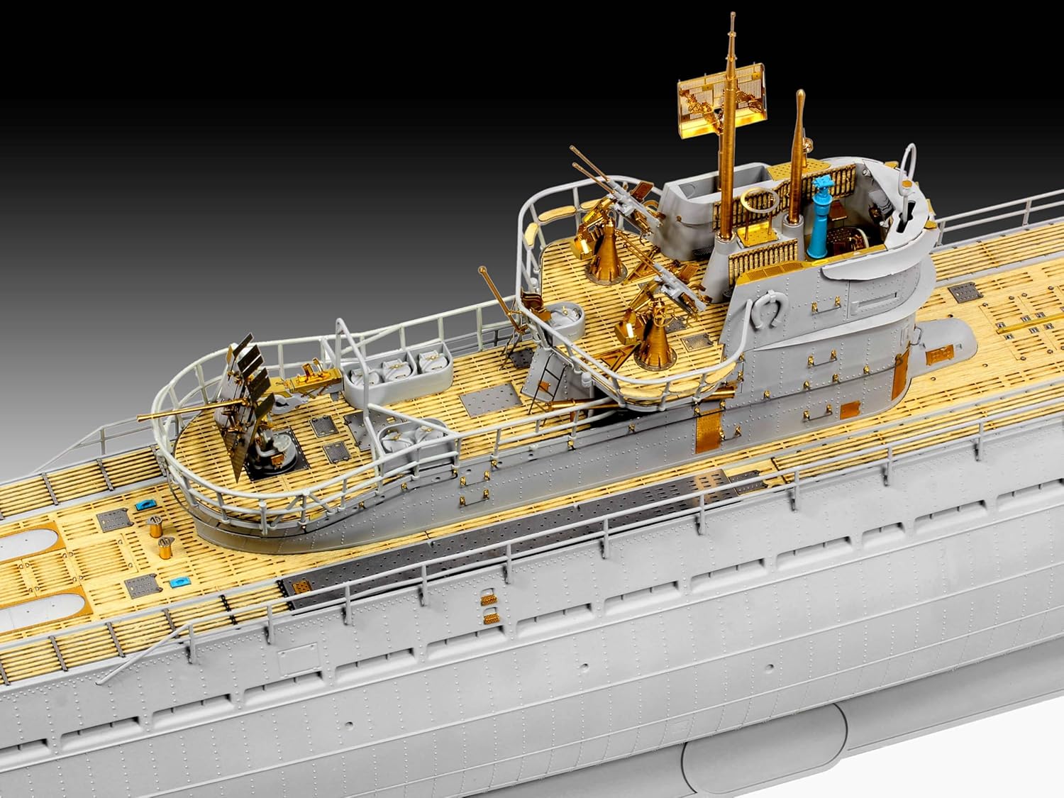 Revell 05180 RMS Titanic Modellbausatz im Maßstab 1:700 mit detailgetreuem Rumpf und Aufbauten