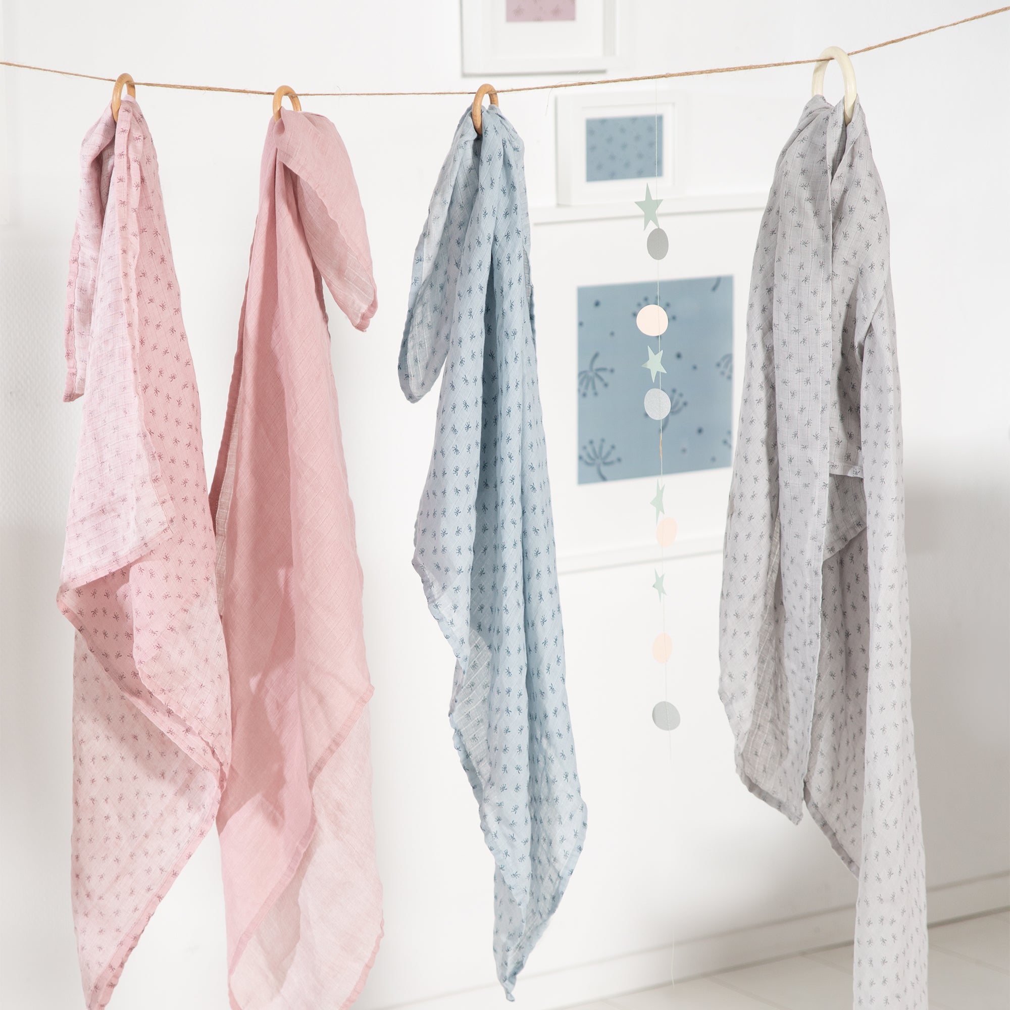 Roba 306130G227 2er Puck-/ Stilltuch Lil Planet grau hellgrau – Krabbeldecken - Produktbild 2