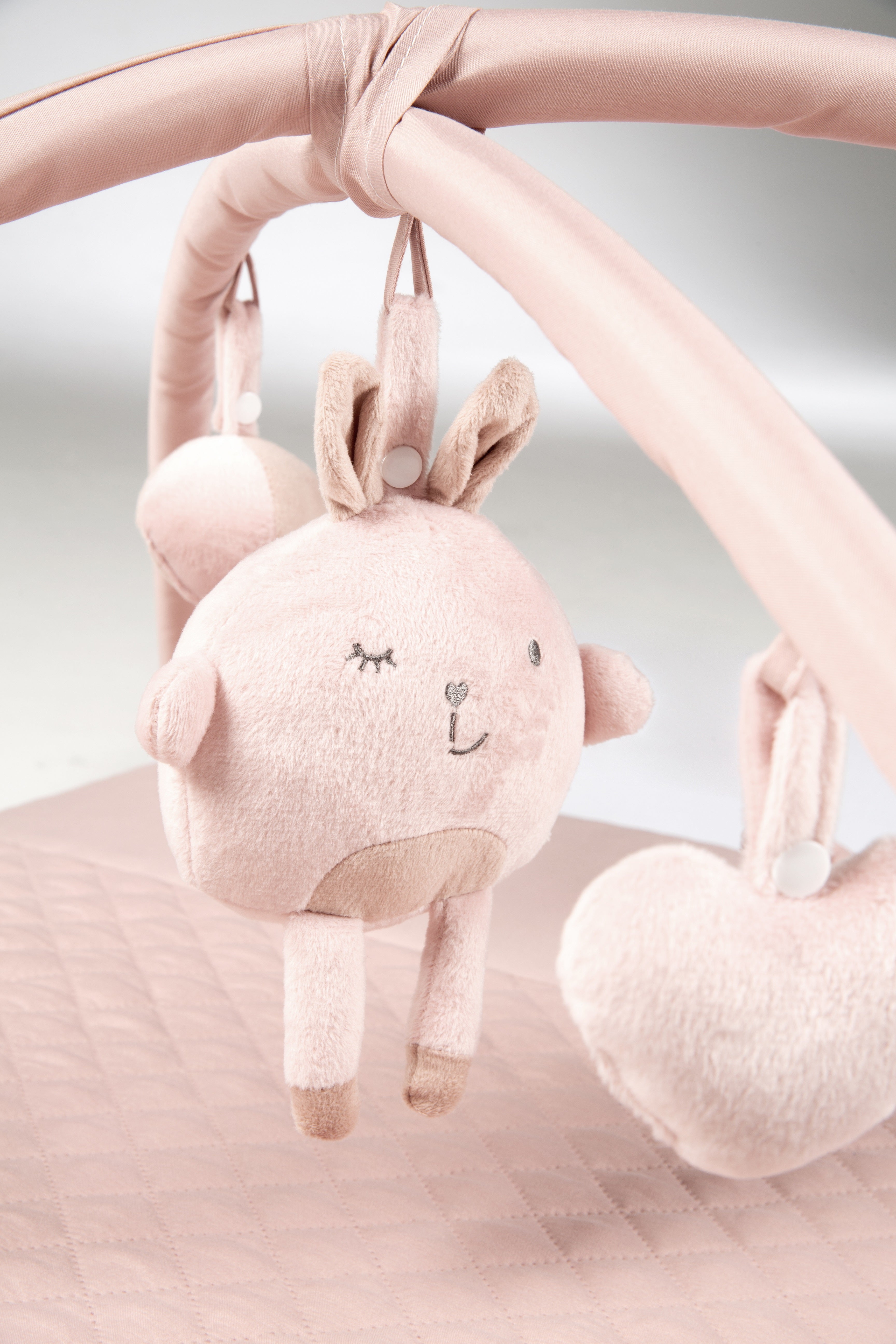 Roba 307075V229 Krabbeldecke mit Spielbogen rosa – Krabbeldecken - Produktbild 10